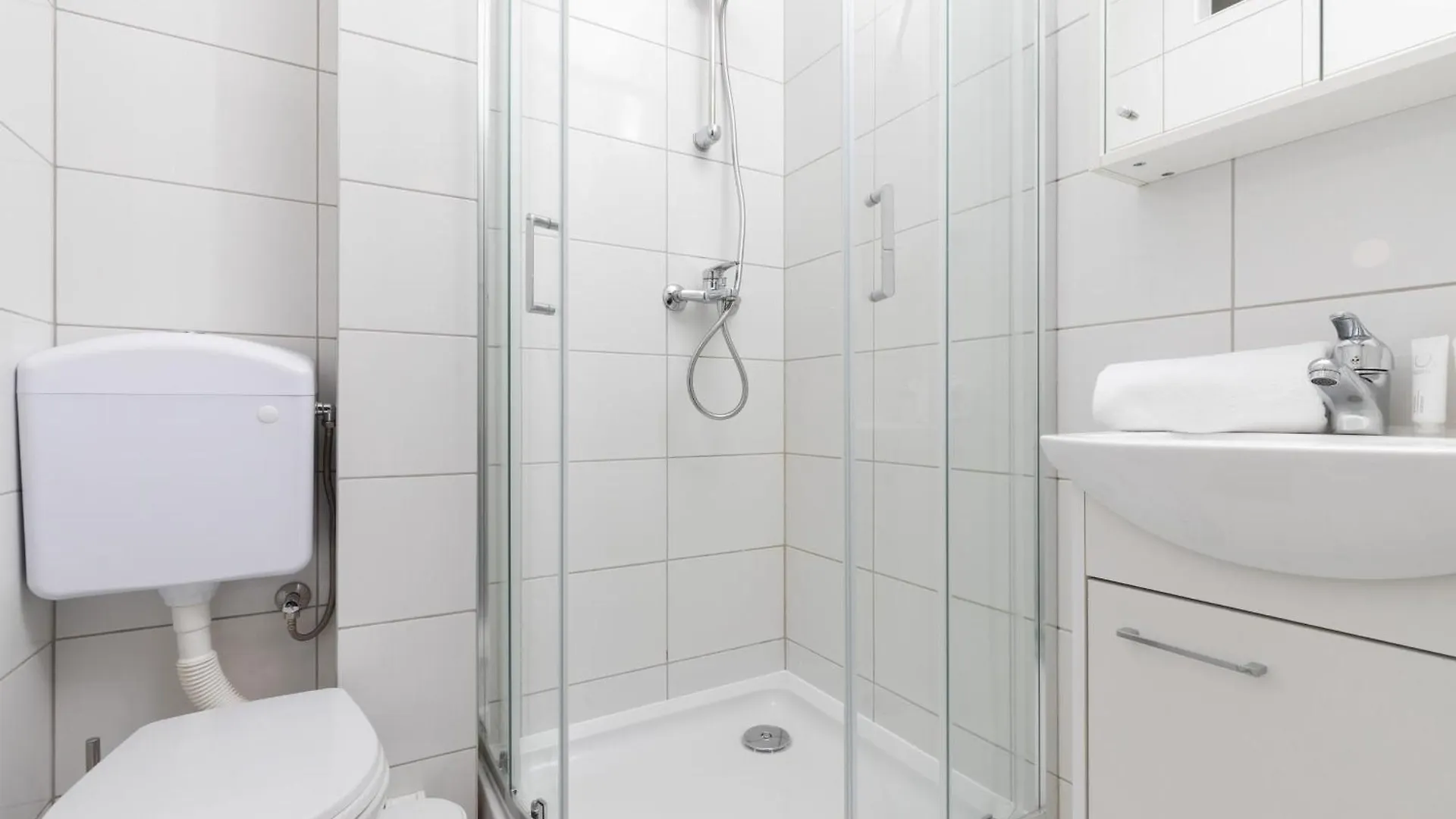 Studio With Balcony 300 M To The Beach Sopot By Noclegi Renters Apartment